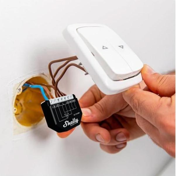 Actual product image Shelly Wave Shutter (Shutter actuator)