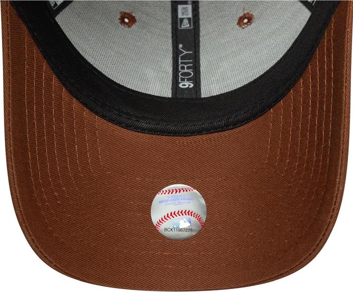 Produktbild New Era 9Forty Strapback Cap - New York Yankees Braun