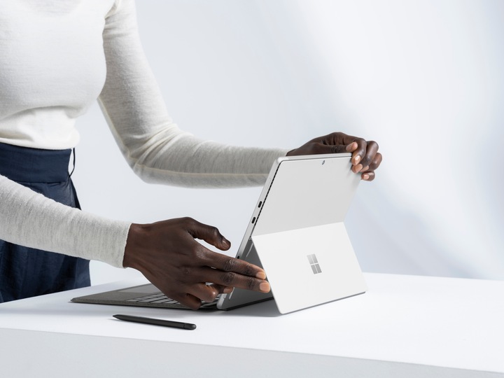 Image du produit Microsoft Surface Pro 8 (13", Noyau i7-1185G7, 16 Go, 512 Go, Sans disposition de clavier)