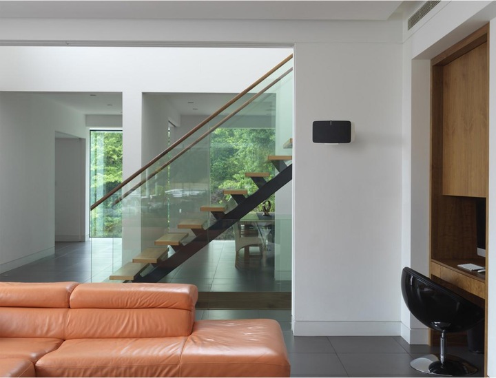Actual product image Flexson Sonos Five/Play:5 wall mount (1 pcs., Wall installation, Pivoting, Tiltable)
