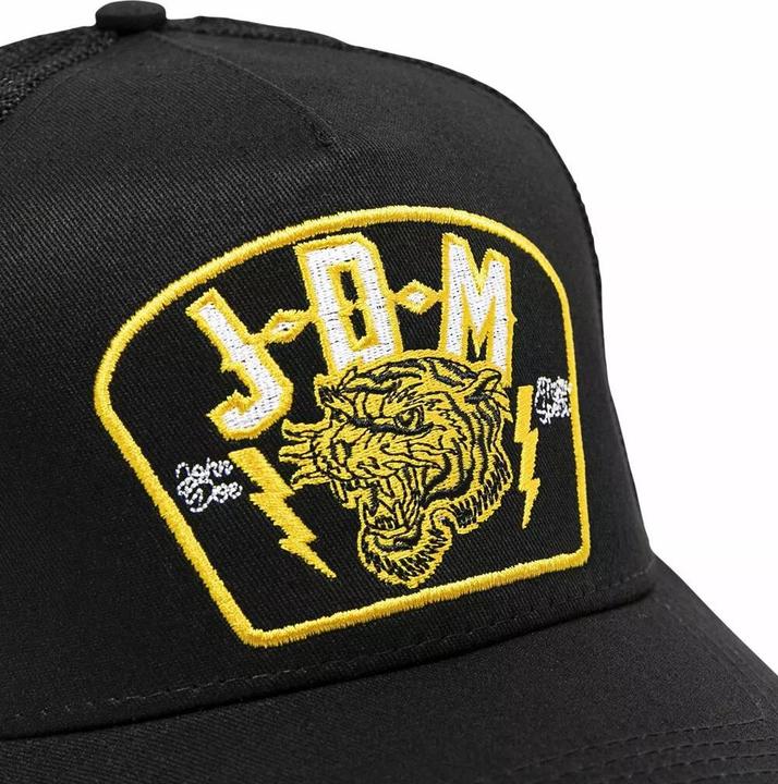 Actual product image John Doe Tiger OS