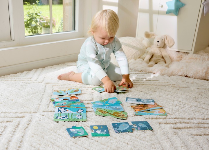 Actual product image Hape Duo Logic Puzzle - Animals Mum and Baby