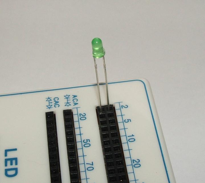 Actual product image OEM Super Bright LED Green 3mm