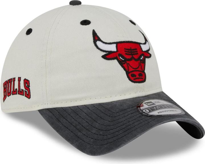 Actual product image New Era 9Twenty Casual Classics Cap - Chicago Bulls Beige