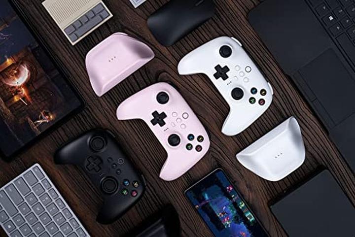 Actual product image 8bitdo Ultimate 2.4G (Android, iOS, PC)