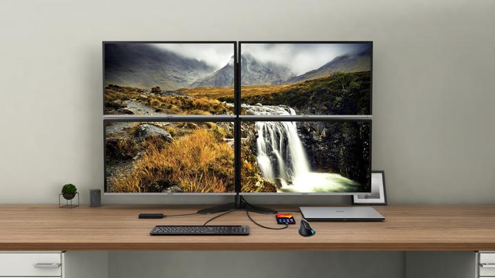 Actual product image i-tec USB-C Quattro Display Docking Station with Power Delivery 85 W - Wired - USB