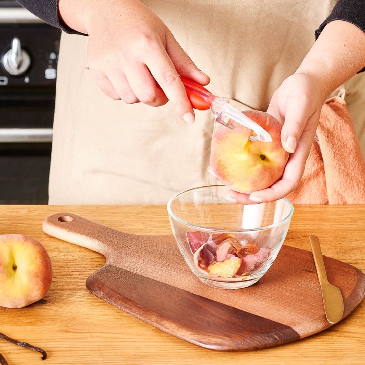 Actual product image Mastrad Extra-thin peeler