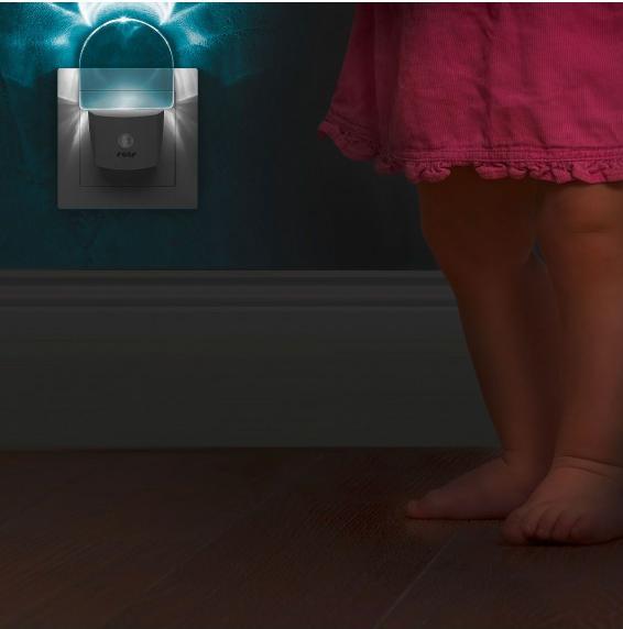 Actual product image Reer LED night light with twilight sensor