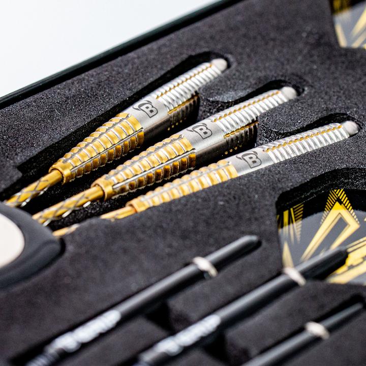 Actual product image Bull's Stinger Steel Dart (23 g)