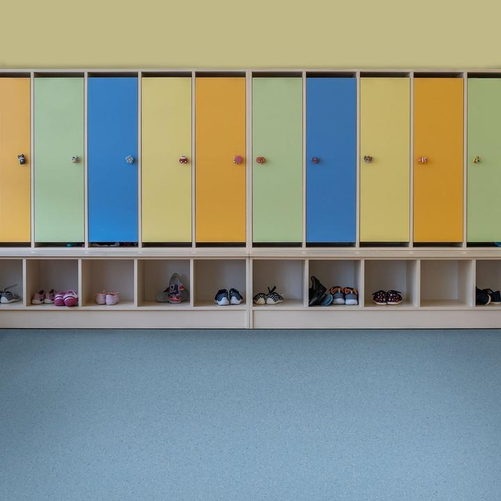 Actual product image Karat Mira 770M