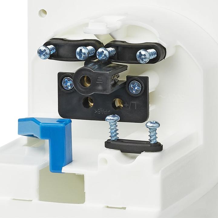 Actual product image ProPlus CEE power plug installation angular