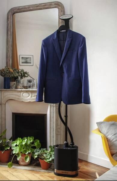 Actual product image SteamOne Stilys Mic vertical steam straightener (2000 W, 42 g/min)