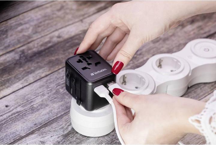 Image du produit Verbatim Adaptateur universel de voyage avec 2 ports USB-A