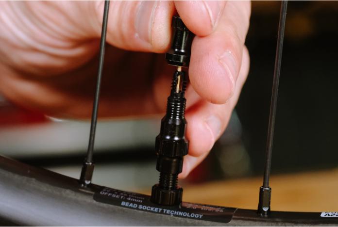 Produktbild Notubes Exo-Core Tubeless Ventile, Regular, schwarz