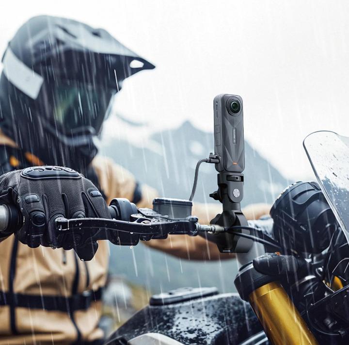 Produktbild Insta360 All-Weather USB Charging Cover (Insta360 X5)