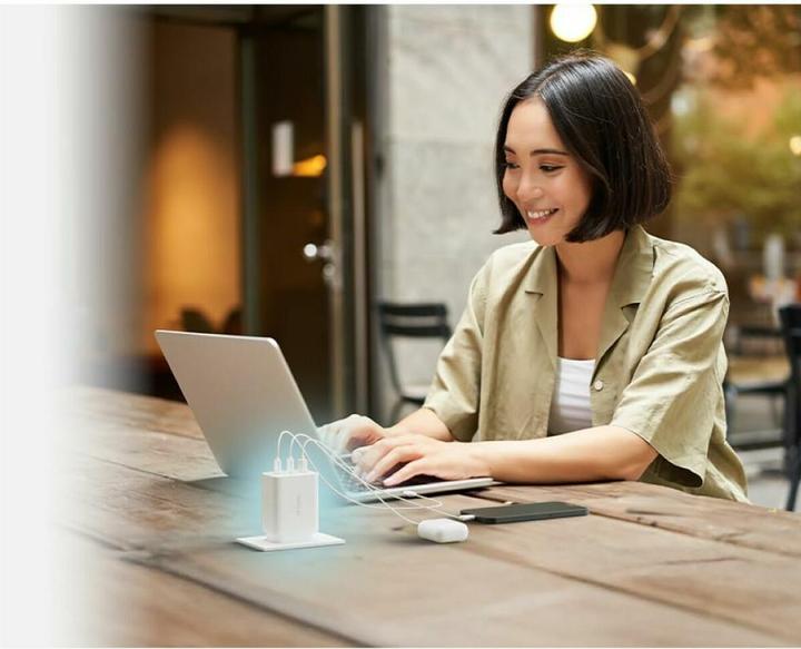 Produktbild D-Link 65W GAN CHARGER (65 W, 3 Ports)