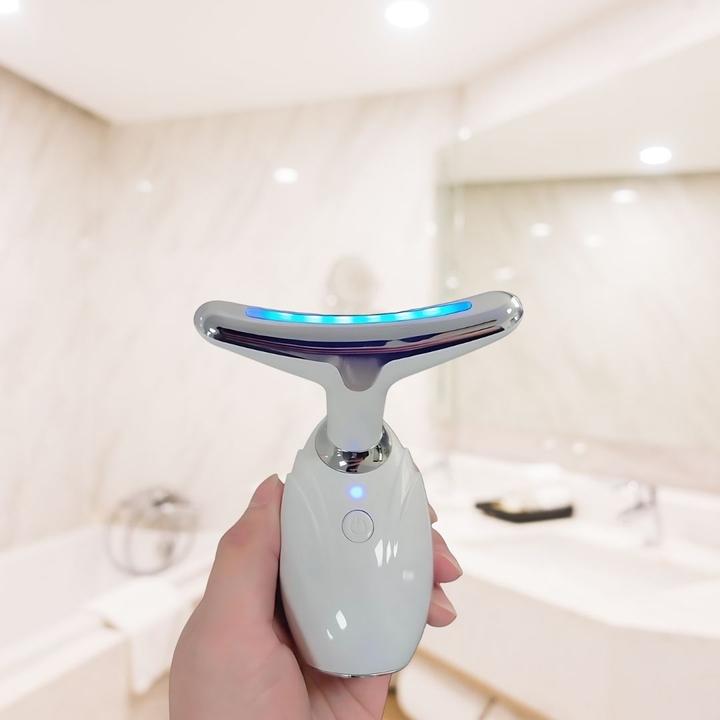 Actual product image Beldura LED light therapy for neck and face lifting