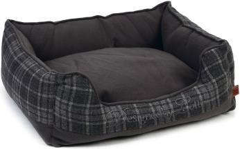 Designed by Lotte Sliepa (Chat, Chien)