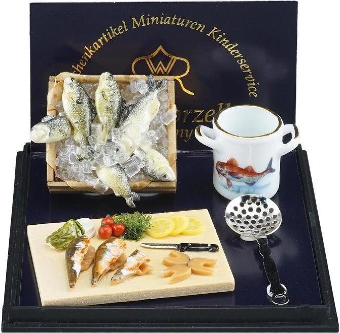 Actual product image Reutter 001.487/7 - Fish soup “Bouillabaisse”, miniature on a scale of 1:12 (8 x 8 x 5.5 cm)