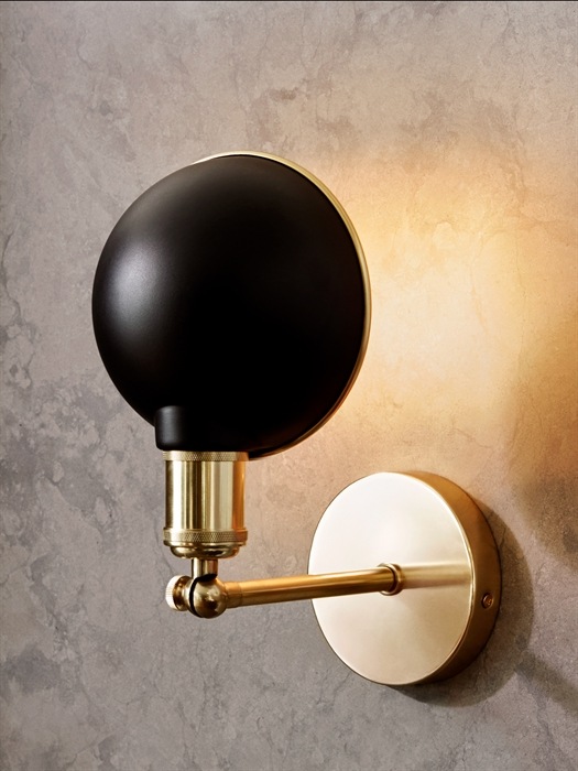 Produktbild Menu WALKER wall lamp