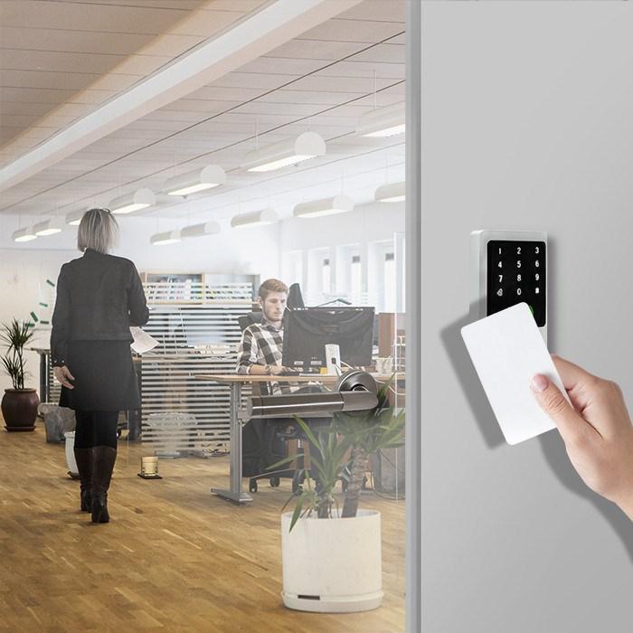 Actual product image Qoltec N--QOLTEC 52444 Code lock MIMAS with R (Key card)