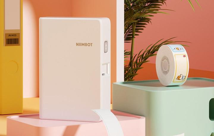 Immagine prodotto Niimbot Stampante portatile per etichette B18 (bianco) (203 dpi)