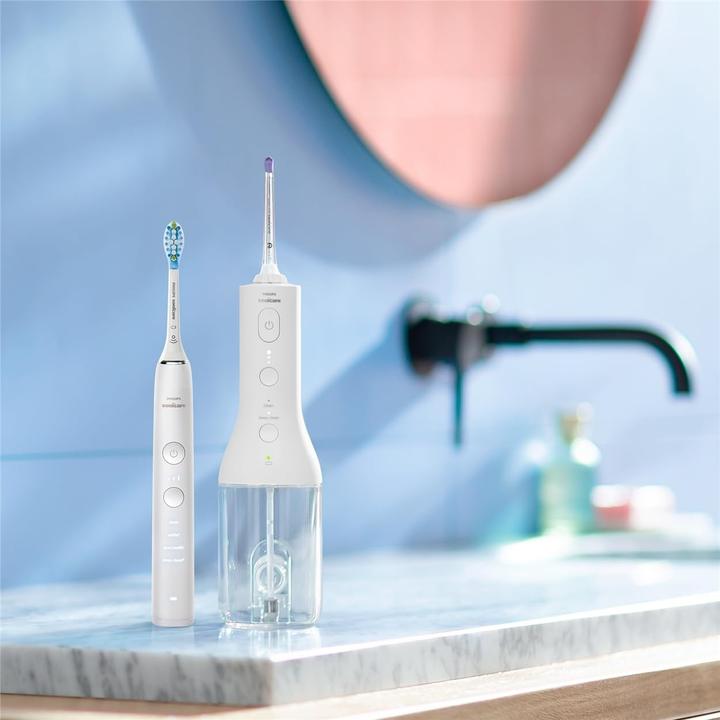 Image du produit Philips Sonicare Diamond Clean 9000 & Cordless Power Flosser 3000