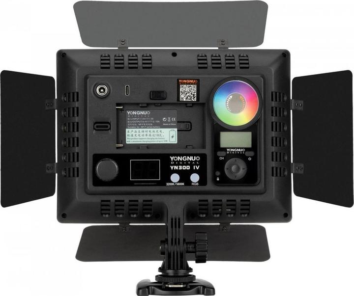 Actual product image Yongnuo Lampa LED YN300 IV - RGB, WB (3200 K - 5500 K) (Video light)