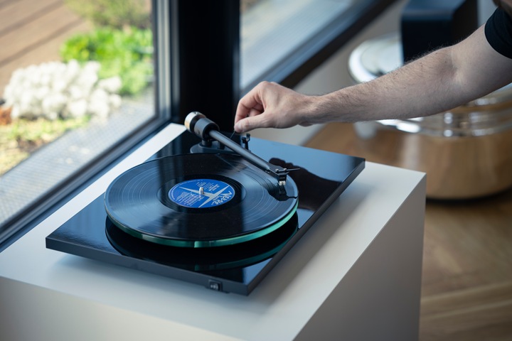 Actual product image Pro-Ject T2 (Manual)