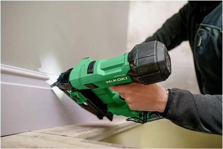 Actual product image Hikoki NT1865DSAWXZ Akkunagler 18V, 16 GAUGE, 2x 2.0Ah und Ladegerät im HSC IV Koffer (Nail gun)