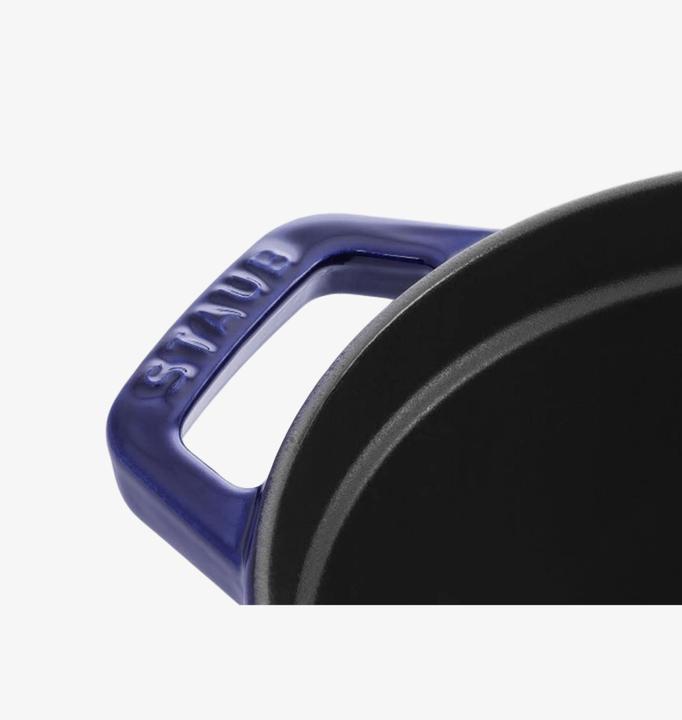 Actual product image Staub Cocotte (31 cm, Casserole + Stewpot, Cast iron)