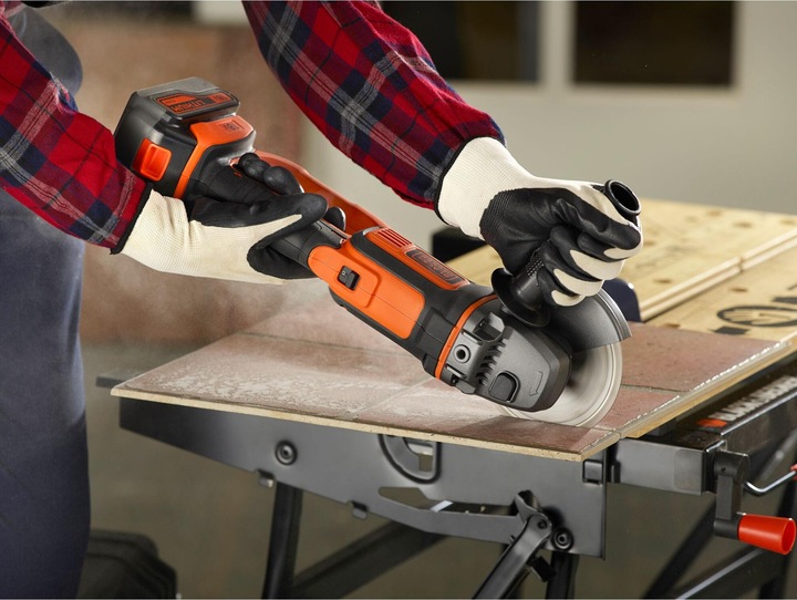 Immagine prodotto Black & Decker Smerigliatrice angolare a batteria BCG720M1 (125 mm)
