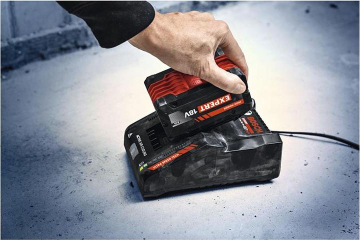 Produktbild Bosch Professional Schnellladegerät Exal 18V-160