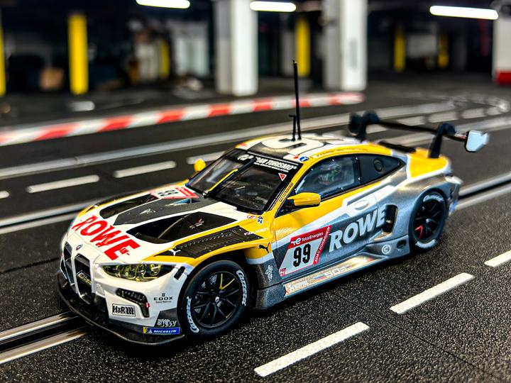 Actual product image Carrera D132 BMW M4 GT3, No.39