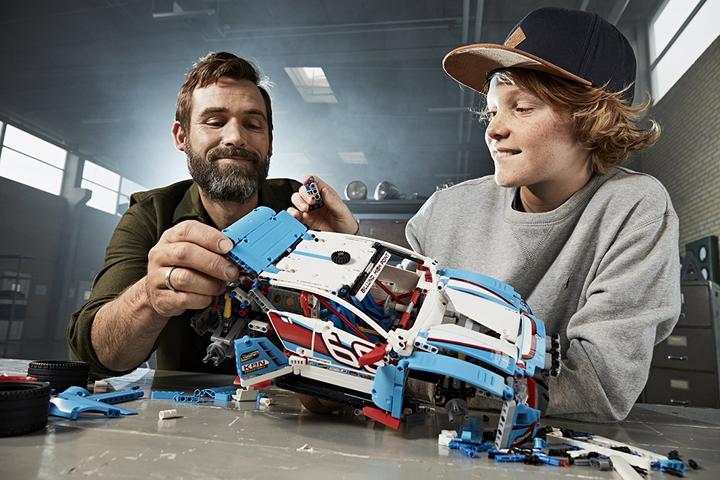 Produktbild LEGO Rallyeauto (42077, LEGO Technic)