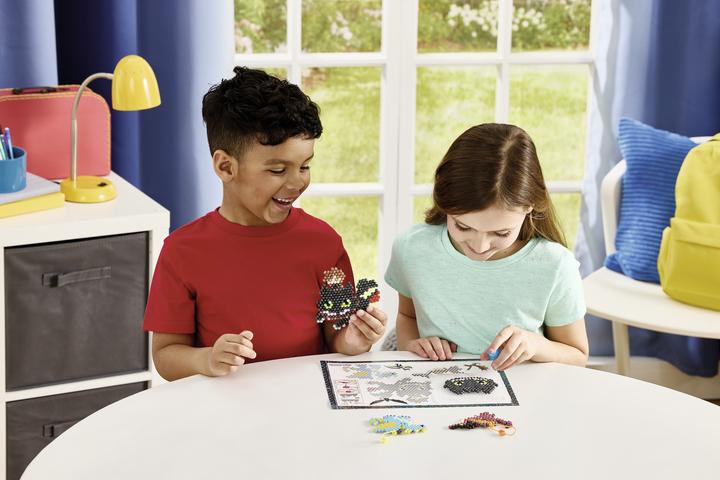 Actual product image Epoch Aquabeads Dragons Keychains Set