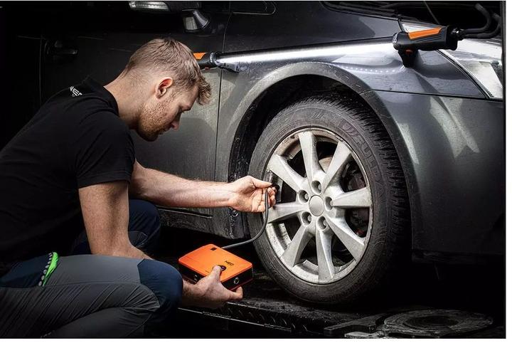 Actual product image Neo Tools Boot unit (Jumpastarter unit, power supply - 14Ah, compressor 3.5BAR, flashlight) (400 A, 14000 mAh)