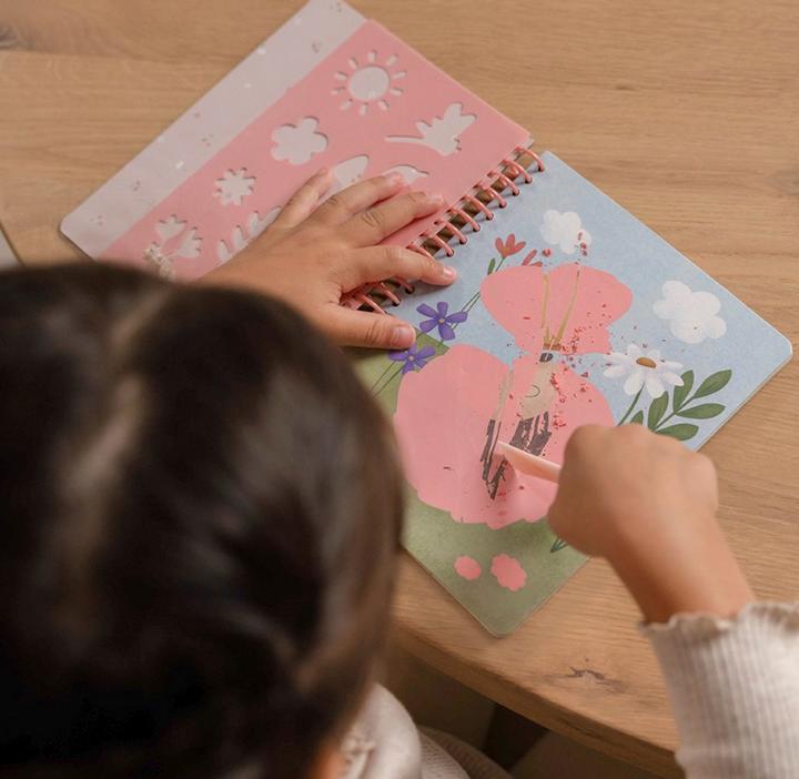 Produktbild Little Dutch Scratchbuch Rosa & Friends