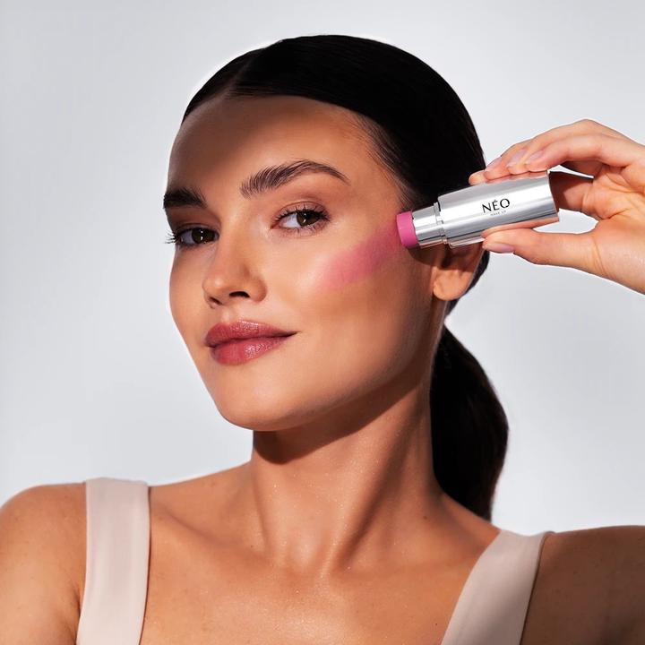 Actual product image Neonail Intense Serum Blush Stick (Light Pink)