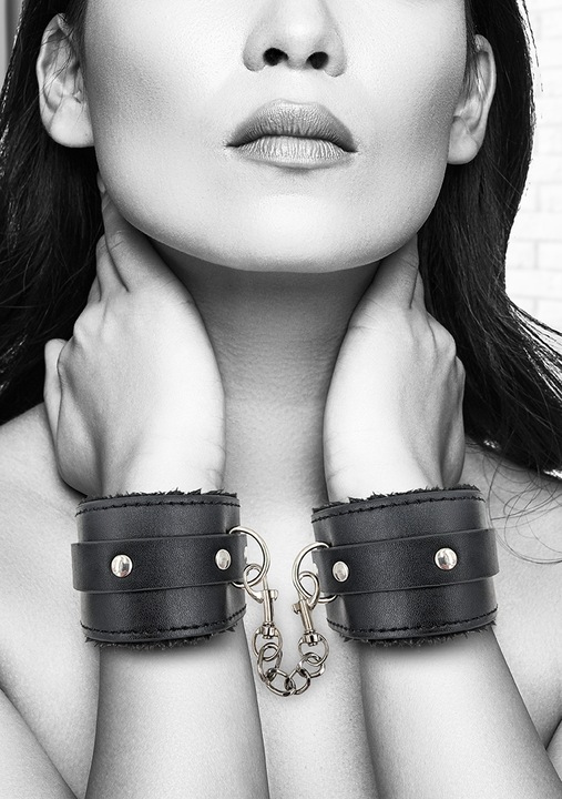 Actual product image Ouch! Plush Bonded Leather Hand Cuffs - With Adjustable Straps