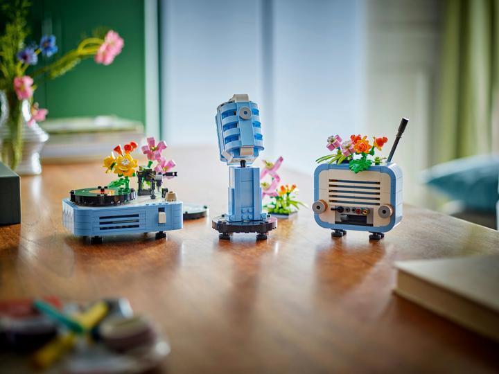 Produktbild LEGO Plattenspieler mit Blumen