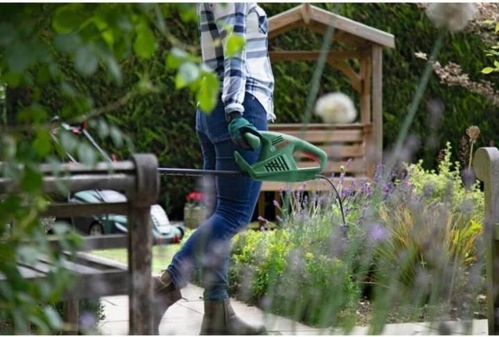 Produktbild Bosch Home & Garden Heckenschere EasyHedgeCut 55 (Akkubetrieb)