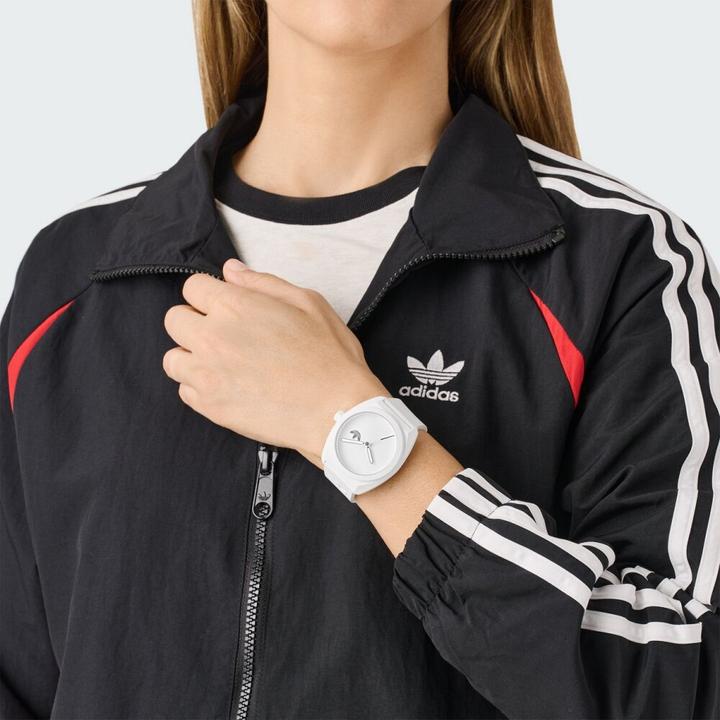 Actual product image Adidas AOST24548