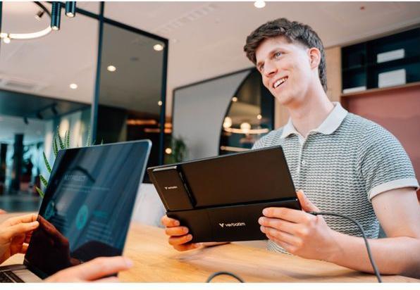 Immagine prodotto Verbatim Monitor portatile WUXGA touch da 13,3" ALU con power bank da 5000mAh (1920 x 1200 pixel, 13.30")