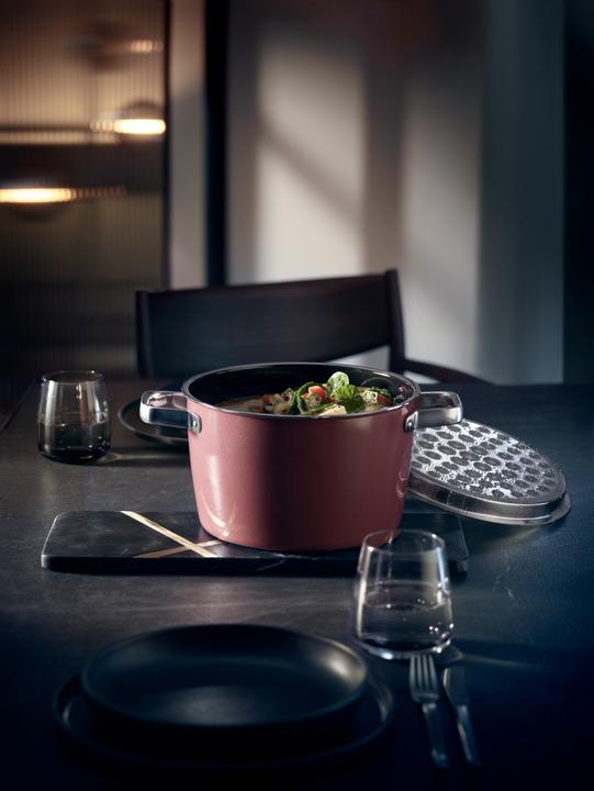 Image du produit WMF Fleischtopf rot (Casserole, Technologie de fusion, 22 x 21 cm)