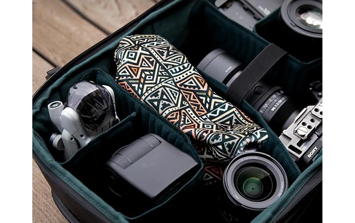 Image du produit Pgytech Protective Wrap (geek) (Sac à bandoulière pour appareil photo, 0.66 l)