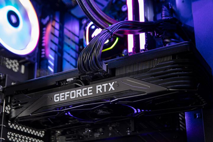 Actual product image Mifcom Savage RGB RTX3070 Core i7 12th Advanced (1500 GB, 32 GB, Intel Core i7-12700K, GeForce RTX 3070)