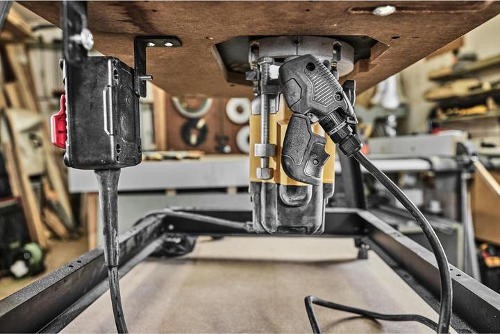 Produktbild DeWalt Oberfräse