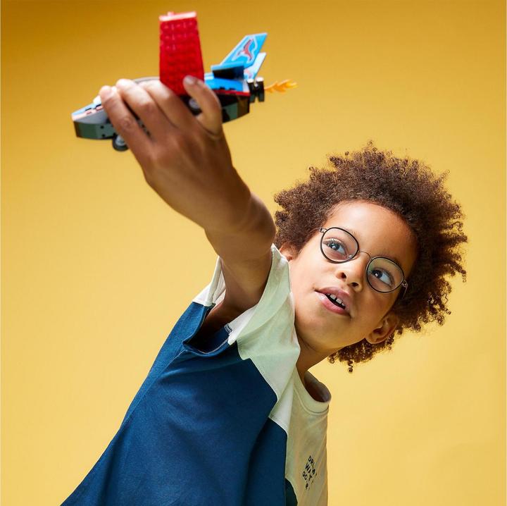 Actual product image LEGO Stunt Plane (60323, LEGO City)