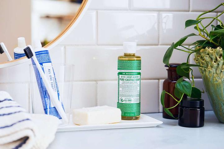 Produktbild Dr. Bronner's Magic (240 ml)